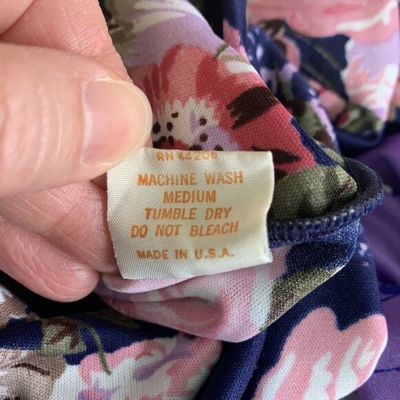 Vintage 1970’s Romantic Dark Floral Turtleneck Tie Waist Hem Size Medium - Picture 9 of 9